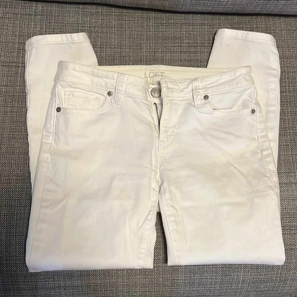Modern Skinny Ankle - Ann Taylor Loft white jeans